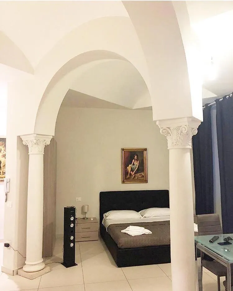 Carolina'S Home Naples 0*,  Italy